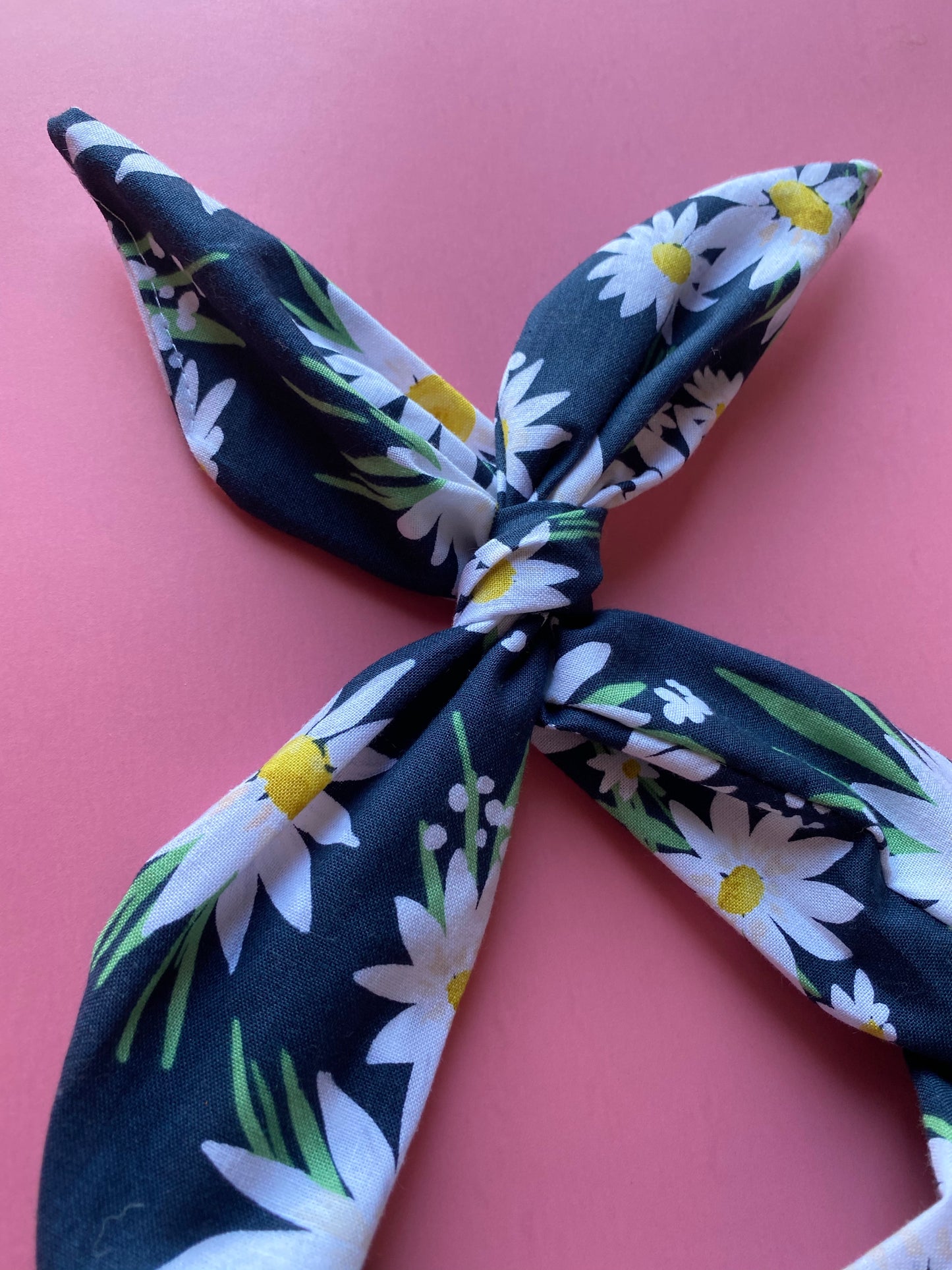 Navy Daisy Wire Headband