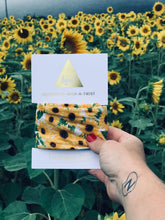 Load image into Gallery viewer, Sunflower Print Wire Headband
