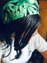 Load image into Gallery viewer, Cannabis Leaf Wire Headband
